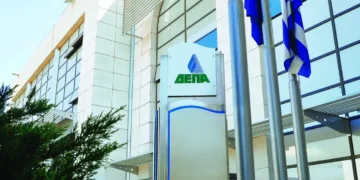 Καθαρή ενέργεια στη Δυτική Μακεδονία με τη συνεργασία ΔΕΠΑ Εμπορίας και Άρτεμις-ΠΑΣΕΓΕΣ