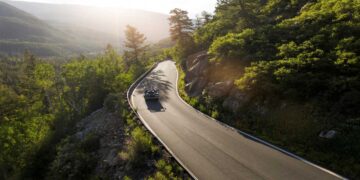 Ενοικίαση αυτοκινήτου: Οδικά ταξίδια κοντά σε Αθήνα και Θεσσαλονίκη που αξίζει να δείτε