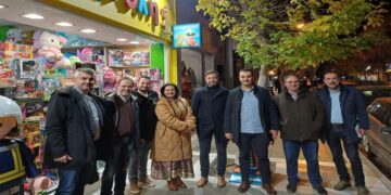 Επισκέψεις σε επιχειρήσεις στην Πτολεμαΐδα από τον επικεφαλής Γιάννη Μητλιάγκα και υποψηφίους του συνδυασμού «Ανάπτυξης Επιμελητήριο»