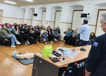 Με μεγάλη συμμετοχή πραγματοποιήθηκε το 2ο σεμινάριο πρώτων βοηθειών από το ΕΚΑΒ Κοζάνης για τα μέλη του Αιμοδοτικού Συλλόγου Σιάτιστας