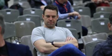 ΣΥΡΙΖΑ: Οι 87 έκοψαν τους Κασσελίστας από την έγκριση των συνέδρων – Το παρασκήνιο της νέας σύγκρουσης