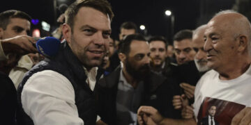 Ντόμινο αποχωρήσεων από τον ΣΥΡΙΖΑ για τον Κασσελάκη: Έφυγαν 4 βουλευτές, ποιοι είναι οι άλλοι 8 που αναμένεται να αποχωρήσουν