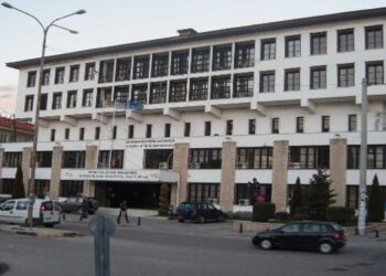 Η υποστελέχωση των υγειονομικών μονάδων και του ΕΚΑΒ της Π.Ε. Καστοριάς στο επίκεντρο της συνάντησης του Σωματείου Εργαζομένων Κ.Υ. Νομού Καστοριάς με τον Δημήτρη Σαββόπουλο