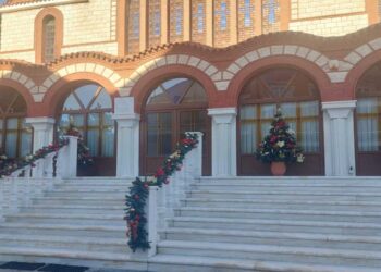 Χριστουγεννιάτικο “χρώμα” στον Ιερό Ναό Αγίου Στεφάνου Πτολεμαΐδας! (της Κούλας Πουλασιχίδου)