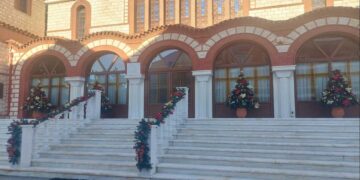 Χριστουγεννιάτικο “χρώμα” στον Ιερό Ναό Αγίου Στεφάνου Πτολεμαΐδας! (της Κούλας Πουλασιχίδου)
