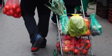 Ημαθία: Η λαϊκή αγορά ξεκινά… delivery μέσω ίντερνετ