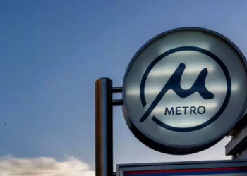 Θεσσαλονίκη: Βανδάλισαν το Μετρό πριν από τα εγκαίνια – Έγραψαν με μαρκαδόρο