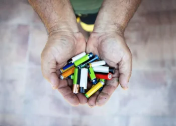 Προκηρύχθηκε ο διαγωνισμός για μονάδες μπαταριών σε Δυτική Μακεδονία και Μεγαλόπολη