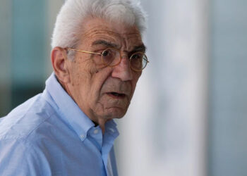 Πέθανε o Γιάννης Μπουτάρης σε ηλικία 82 ετών