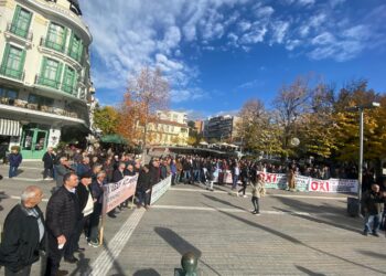 Η απεργιακή συγκέντρωση των Εργατικών Κέντρων και της ΑΔΕΔΥ στην Κοζάνη(video)