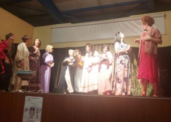 Οι “ΘΕΣΜΟΦΟΡΙΑΖΟΥΣΕΣ” του Αριστοφάνη, από τους σπουδαστές της Υποκριτικής Τέχνης της ΣΑΕΚ Πτολεμαΐδας! (ρεπορτάζ της Κούλας Πουλασιχίδου)