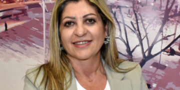 Συμπαραστάτης του Δημότη και της Επιχείρησης του Δήμου Κοζάνης η Δικηγόρος Ευαγγελία Καρακούλα