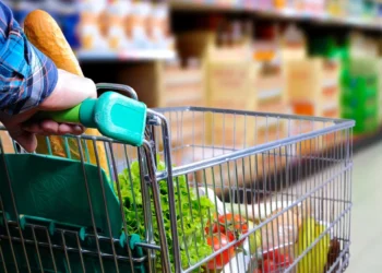 Έρχονται νέες μειώσεις τιμών σε προϊόντα σούπερ μάρκετ -Τι γίνεται με το ελαιόλαδο