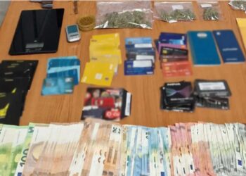 Εξαρθρώθηκε συμμορία απατεώνων με κέρδη 3 εκατ. ευρώ -Έκαναν τους λογιστές, πουλούσαν ανύπαρκτα αυτοκίνητα