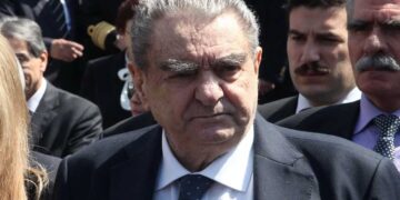 Πέθανε ο Βαρδής Βαρδινογιάννης σε ηλικία 91 ετών