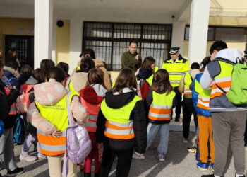 «Κυκλοφορώ… με Ασφάλεια»: Ενημερωτική δράση του Τμήματος Τροχαίας Κοζάνης – Περίπατος μαθητών μέσα στην πόλη