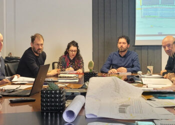 Συνάντηση μεταξύ Δήμου Κοζάνης και ΑΝΚΟ για τις μελέτες ανάπλασης της περιοχής του ΟΣΕ