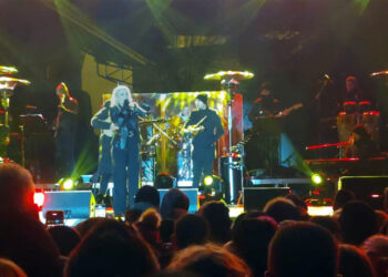 Μάγεψε η Πέγκυ Ζήνα στη «Μαγική Λιμνοπολιτεία» της Καστοριάς (Βίντεο)