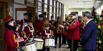 Παραδοσιακά Πρωτοχρονιάτικα Κάλαντα και Ευχές στον Αντιπεριφερειάρχη Καστοριάς
