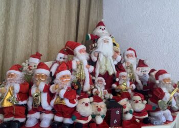 Ευχές για καλά Χριστούγεννα & Όμορφες Γιορτές – Του Μιχάλη Ραμπίδη