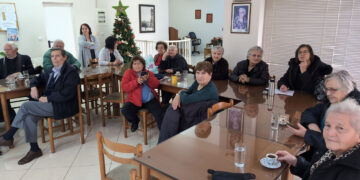 Κοζάνη: Η Τρίτη Ηλικία μαθαίνει να χρησιμοποιεί κινητά τηλέφωνα (Φωτογραφίες)