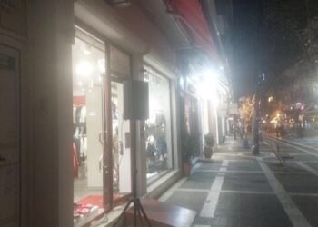 Η μελωδία των Χριστουγέννων “απλώνεται” στο Εμπορικό Κέντρο της Πτολεμαΐδας, ενώ “φτάνει”  και το ΤΡΕΝΑΚΙ! (της Κούλας Πουλασιχίδου)
