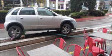 Τροχαίο ατύχημα στο κέντρο της Πτολεμαΐδας