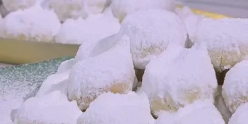 Παραδοσιακοί κουραμπιέδες της γιαγιάς