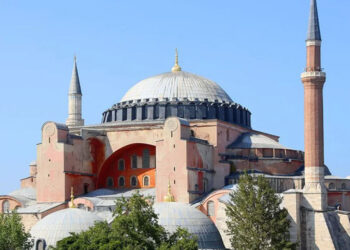 Αποξηλώνουν τον εμβληματικό τρούλο της Αγίας Σοφίας – Τι συμβαίνει με τον ναό