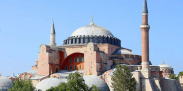 Αποξηλώνουν τον εμβληματικό τρούλο της Αγίας Σοφίας – Τι συμβαίνει με τον ναό