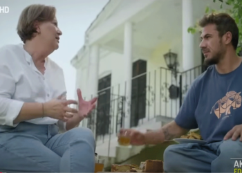 Ο Άκης Πετρετζίκης ανακαλύπτει την Καστοριά με το Akis’ Food Tour – Δείτε όλο το επεισόδιο