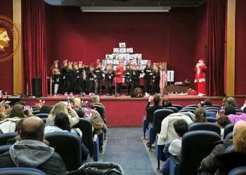 Ξεκίνησαν οι Χριστουγεννιάτικες εκδηλώσεις στο Αμύνταιο