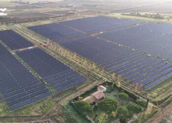 Όμιλος ΔΕΗ: Ξεκινά την παραγωγή ενέργειας από ΑΠΕ στην Ιταλία