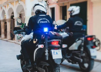 Επίδομα επικινδυνότητας: 100 ευρώ το μήνα από 1.7.2025 σε 153.000 ένστολους