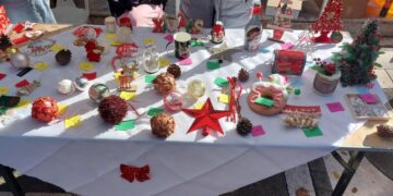 Ο True Story & η Α. Κοτζακόλιου στο Χριστουγεννιάτικο Bazaar από το 1ο Γυμνάσιο Πτολεμαΐδας