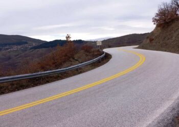 Διαγραμμίσεις στην Κλεισούρα και σε άλλους ορεινούς δρόμους της Π.Ε. Καστοριάς