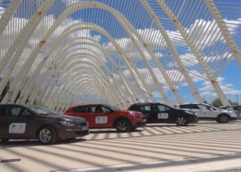 HELLENiQ ENERGY: Προσφέρει δωρεάν καύσιμα της ΕΚΟ στις Κινητές Ομάδες του ΕΟΔΥ