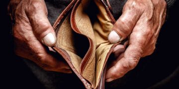 Το 67% των νοικοκυριών μόλις τα βγάζουν πέρα – Το 8% χρωστάει