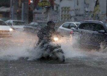 Έκτακτο δελτίο επιδείνωσης καιρού: Ισχυρές βροχές και τοπικές χαλαζοπτώσεις – Πού θα χτυπήσει το κύμα κακοκαιρίας