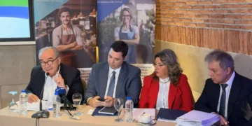 Η παρουσίαση των εγκεκριμένων επενδυτικών σχεδίων για 79 επιχειρήσεις της Καστοριάς από τον Νίκο Παπαθανάση (βίντεο)