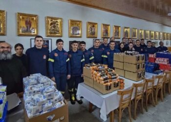 Διανομή δεμάτων με είδη διατροφής από τον Ιερό Ναό Αγίας Σκέπης Πτολεμαΐδας! (της Κούλας Πουλασιχίδου)