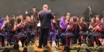 Εντυπωσίασε και συνεπήρε το φιλόμουσο κοινό η Χριστουγεννιάτικη Συναυλία της Φιλαρμονικής του Δήμου Εορδαίας “Αριστοτέλης ” ! (της Κούλας Πουλασιχίδου)