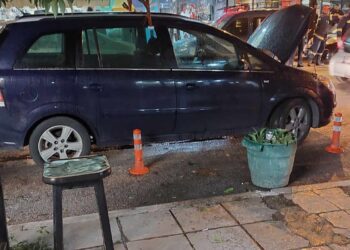 Πυροσβεστική & Αστυνομία επί ποδός μετά από κρότο σε ΙΧ στο κέντρο της Πτολεμαΐδας