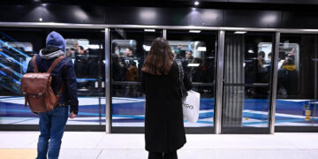 Μετρό Θεσσαλονίκης: Πόσες μετακινήσεις έχουν γίνει μέχρι σήμερα – Η εκτίμηση Σταϊκούρα για τις ουρές στα εκδοτήρια