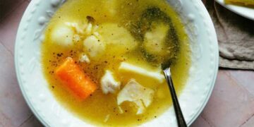 Ψαρόσουπα με λαχανικά και κρόκο Κοζάνης