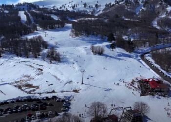 Δείτε βίντεο από το πρώτο Σαββατοκύριακο λειτουργίας του Εθνικού Χιονοδρομικού στη Βασιλίτσα (πλάνα με drone)