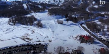 Δείτε βίντεο από το πρώτο Σαββατοκύριακο λειτουργίας του Εθνικού Χιονοδρομικού στη Βασιλίτσα (πλάνα με drone)