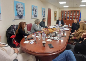 Συνάντηση Αμανατίδη με τον Εμπορικό Σύλλογο Κοζάνης – Δέσμευση για διατήρηση προσωπικού