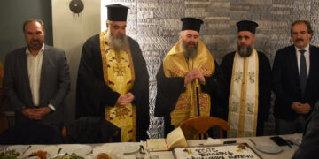 Εκοψαν τη βασιλόπιτά τους οι πρόεδροι των κοινοτήτων του Δήμου Φλώρινας (Φωτογραφίες)