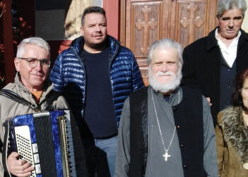 Βελβεντός: Οι ‘’Βασιλιάδες 2025’’ έψαλαν τα κάλαντα της Πρωτοχρονιάς